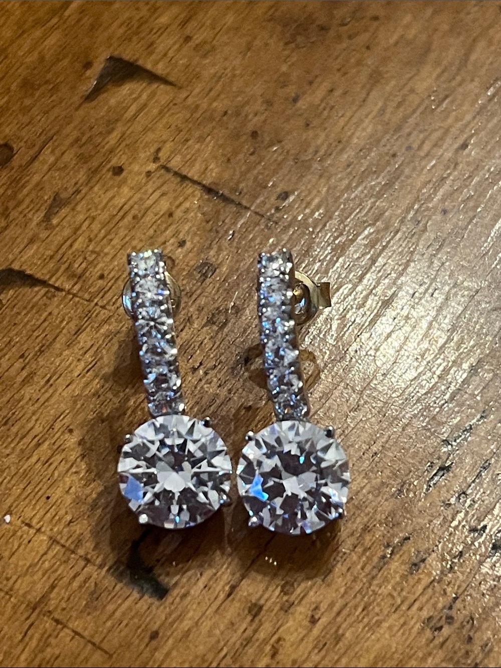 Stunning 925 Sterling Silver Clear Round Cut CZ Drop Earrings